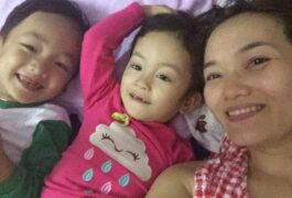 Giúp con tự bước trên đôi chân của chính mình