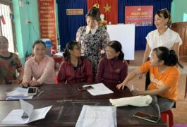 Hỗ trợ chia sẻ tâm lý cho người chăm sóc